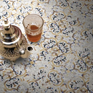 XC2083 Ambi_Mistique_Tudor